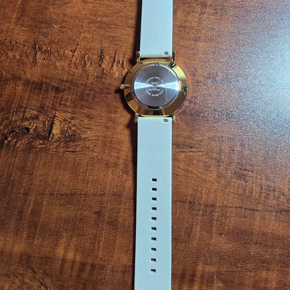 Q&Q Watch - Picture 5 of 6